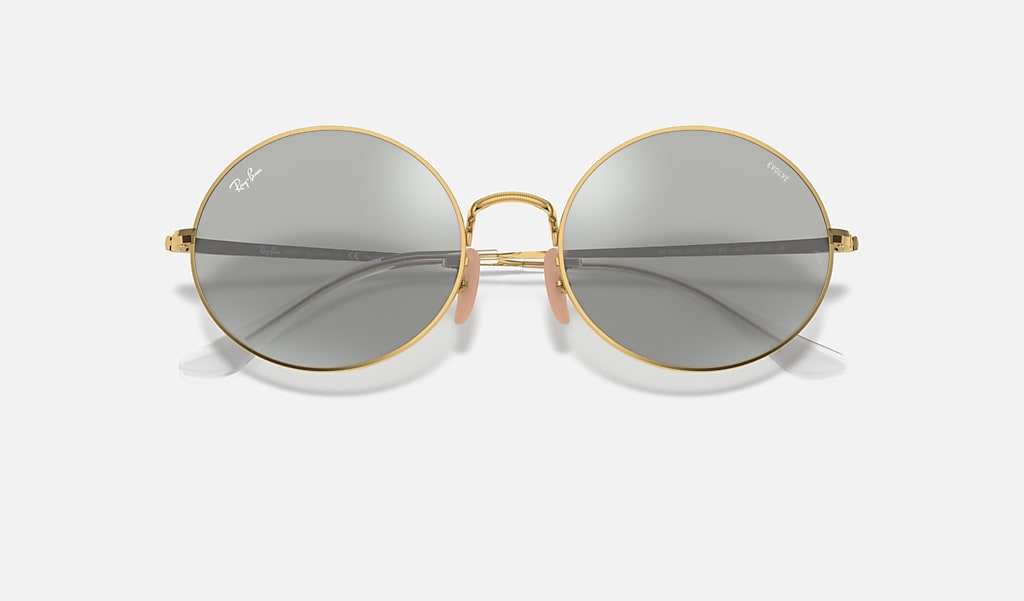 Oval 1970 Mirror Evolve Sunglasses in Gold and Grey/Blue Photochromic | Ray- Ban®