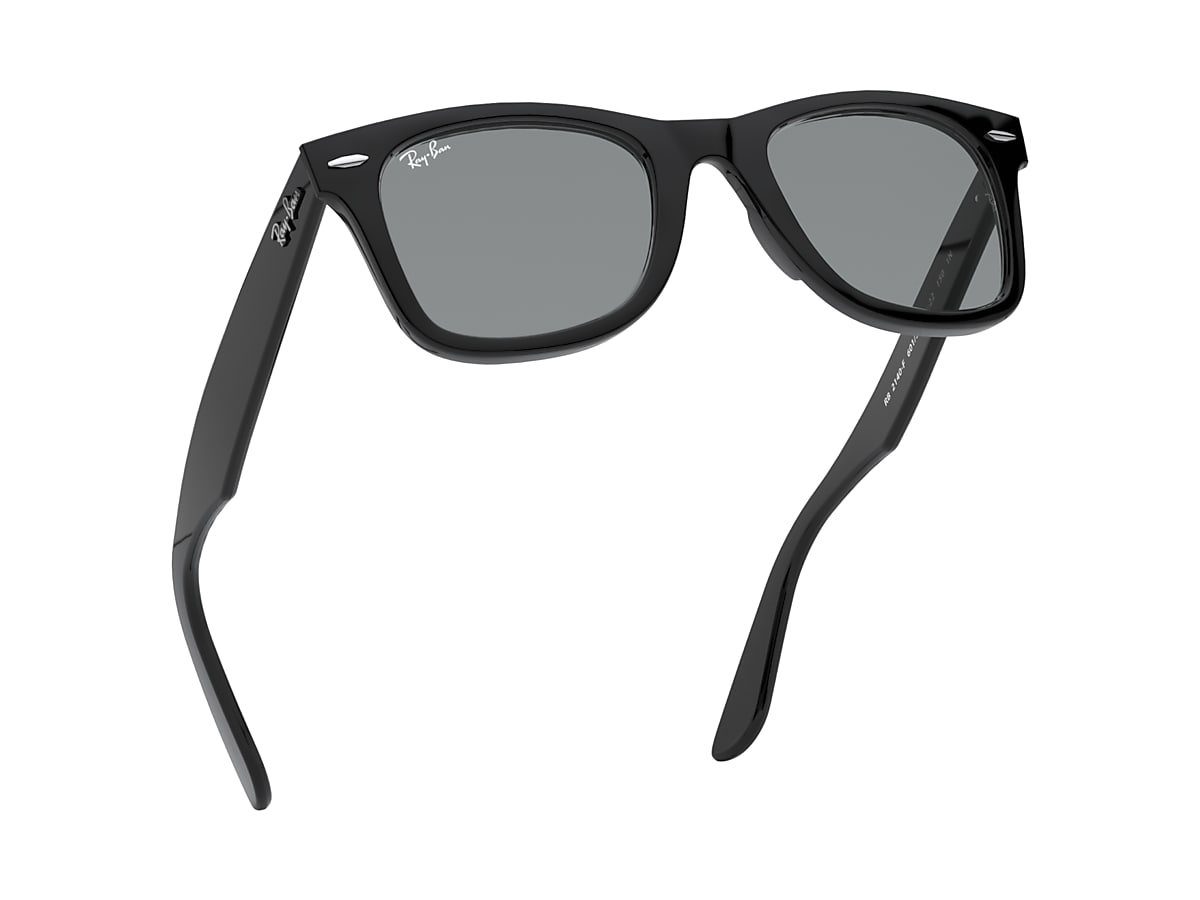 RayBan WAYFARER RB2140F 601/R5 52□22 150 Ray-Ban® Wayfarer RB2140F 601/R5 52 Black Sunglasses