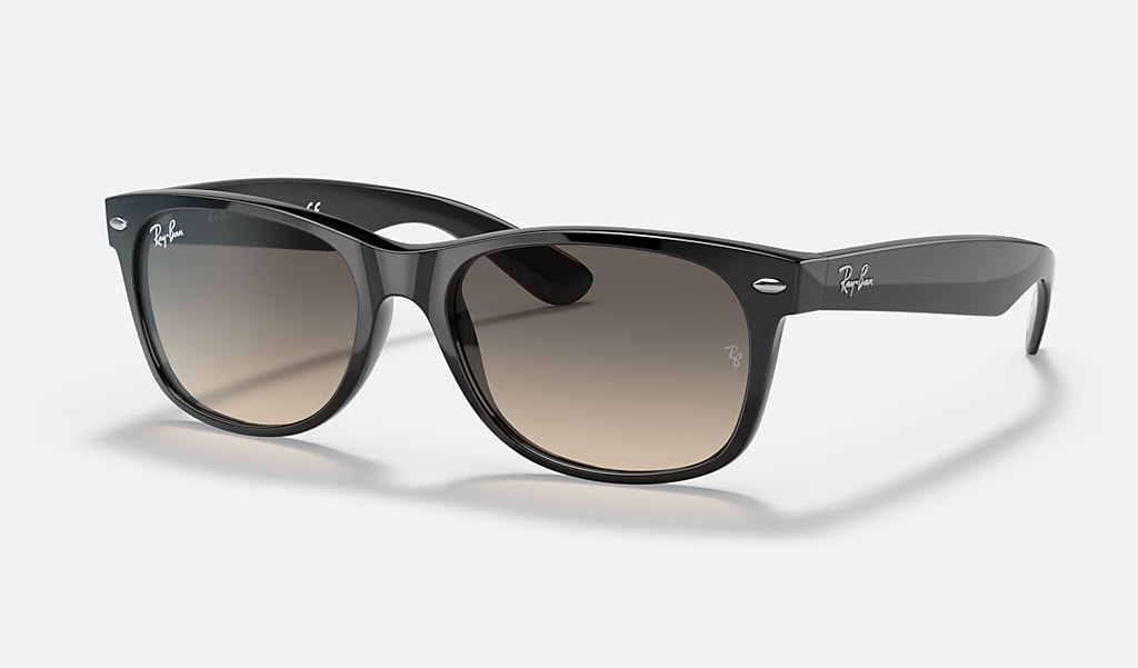 Nedgang marmor Garderobe New Wayfarer @collection Sunglasses in Black and Light Grey | Ray-Ban®