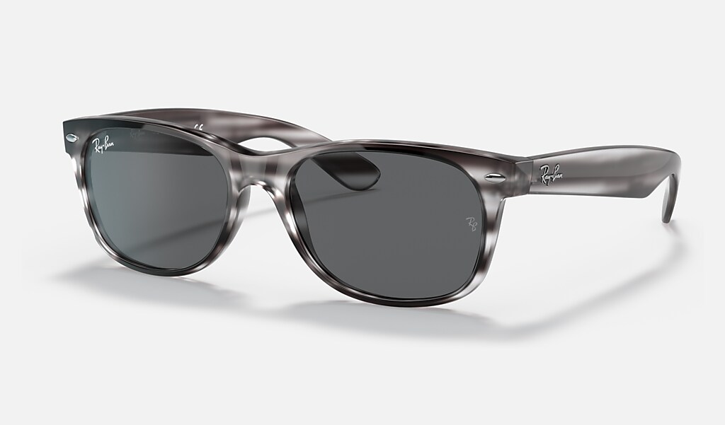 New Wayfarer Color Mix Sunglasses in Striped Grey and Dark Grey | Ray-Ban®
