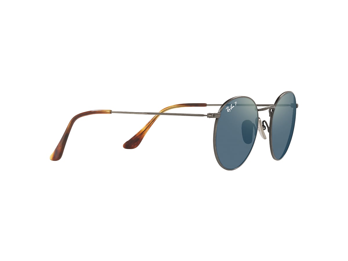 ROUND TITANIUM Sunglasses in Gunmetal and Blue/Gold - RB8247 | Ray 