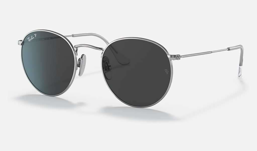 Round Titanium Sunglasses in Silver and Black | Ray-Ban®
