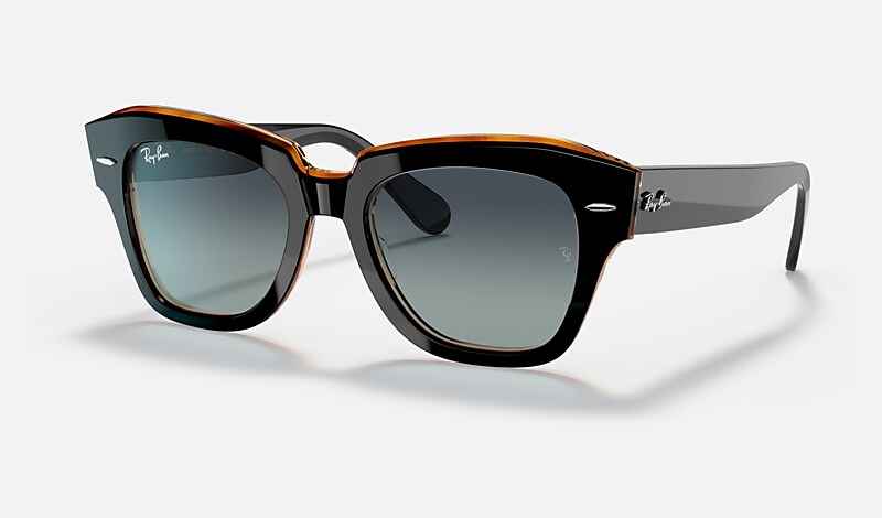 ✓ Ray-Ban State Street | hartwellspremium.com