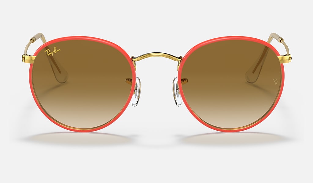 Noordoosten vriendelijk doorgaan met Round Metal Full Color Legend Sunglasses in Red and Light Brown | Ray-Ban®