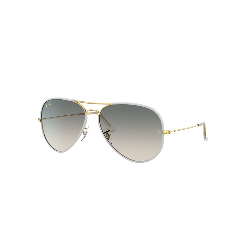 Óculos de Sol Ray-Ban estilo aviator.