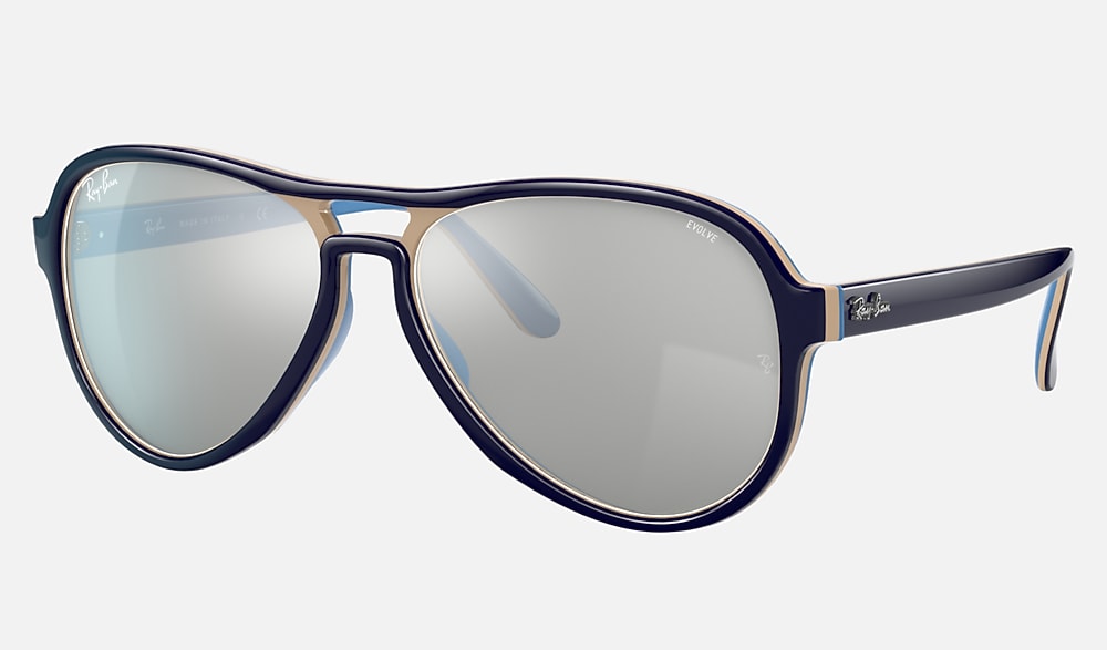 Ray-Ban サングラス VAGABOND RB4355 VAGABOND Sunglasses in Black and Grey Gradient - RB4355