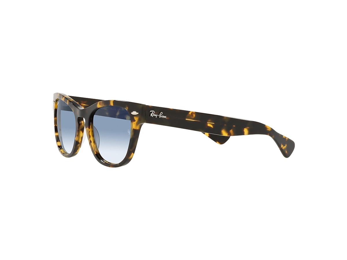 LARAMIE Sunglasses in Yellow Havana and Blue - RB2201 | Ray