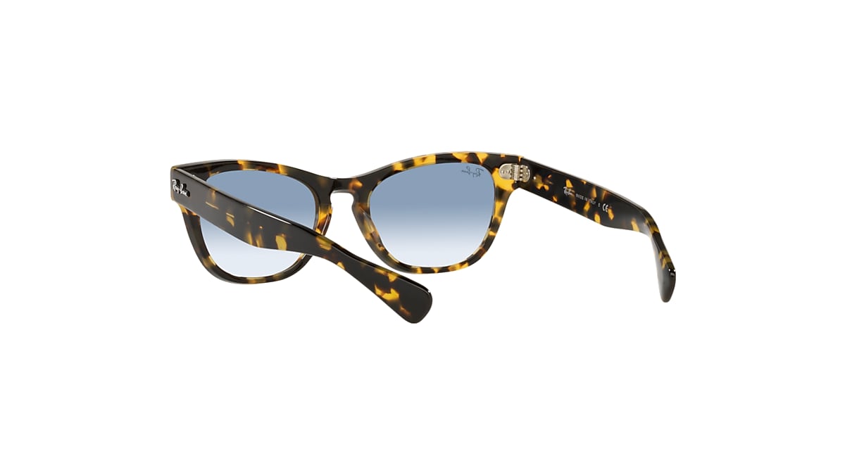 LARAMIE Sunglasses in Yellow Havana and Blue - RB2201 | Ray-Ban® US