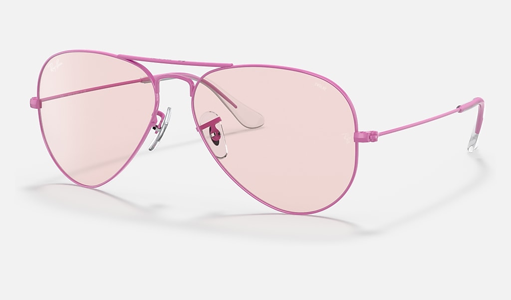 Aviator Solid Evolve Sunglasses in Violet and Pink Photochromic | Ray-Ban®