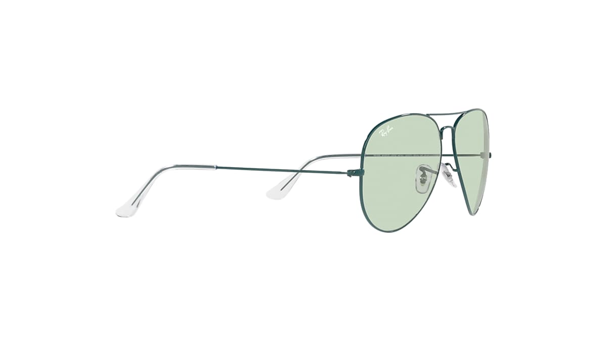 レイバン公式ストア】 Ray-Ban® AVIATOR SOLID EVOLVE サングラス