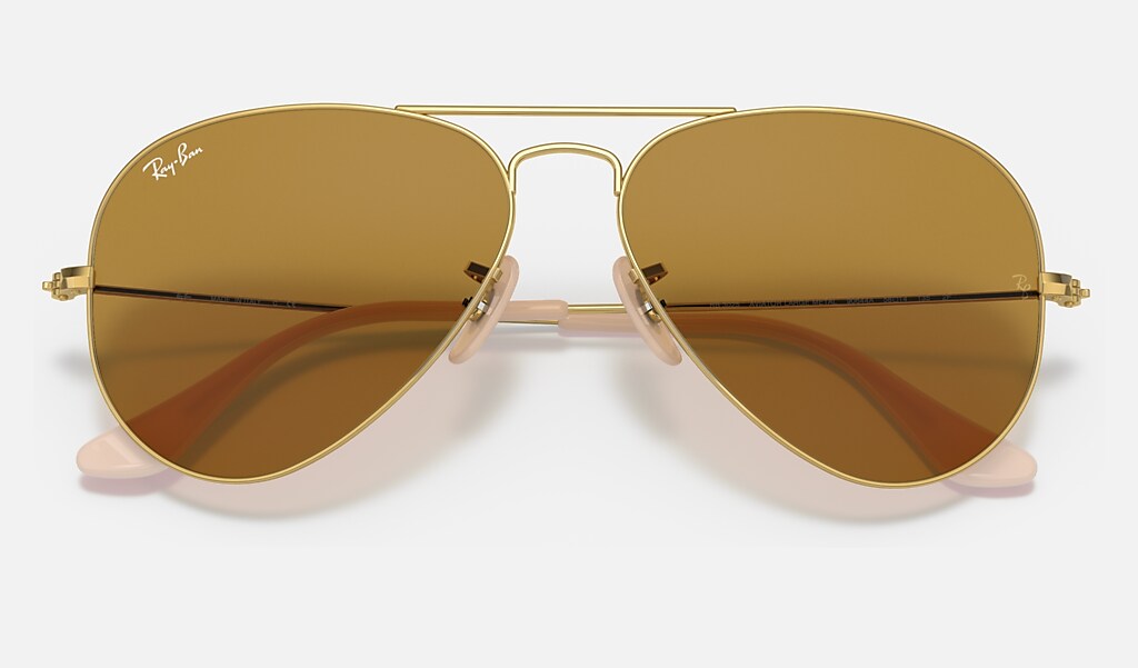 Aviator Ambermatic Sunglasses in Gold and Yellow Photochromic 