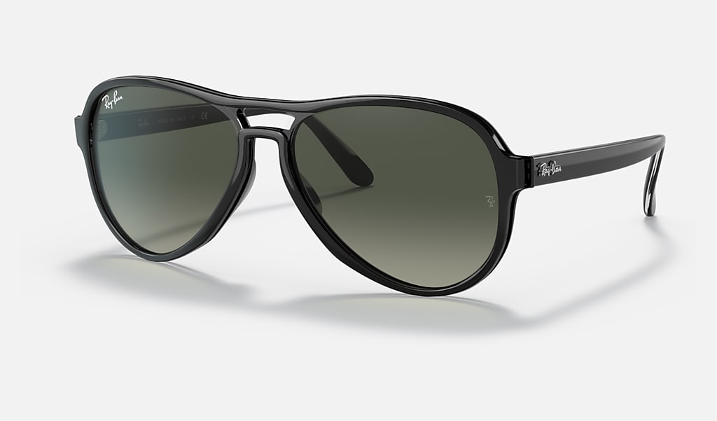 Vagabond Sunglasses in Black and Grey | Ray-Ban®