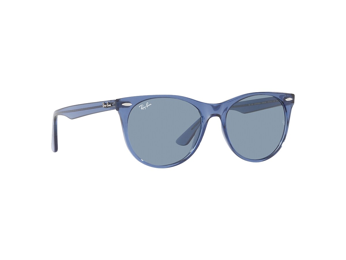 Ray-Ban RB2185f Wayfarer II - anteojos de sol redondas para hombre, Azul  sobre Blanco/Azul Gradiente Gris, 55 mm : : Ropa, Zapatos y  Accesorios