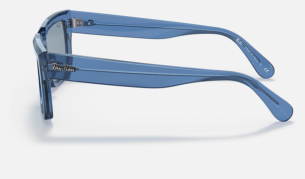 Inverness True Blue Sunglasses in Transparent Blue and Blue | Ray-Ban®
