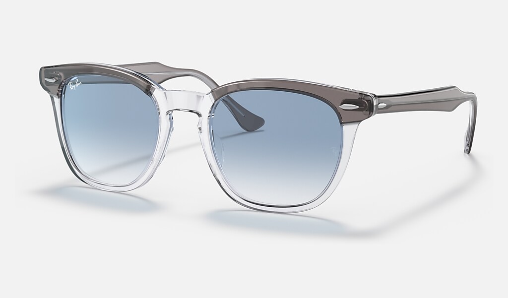 Hawkeye Sunglasses in Cinzento sobre Transparente and Azul | Ray-Ban®