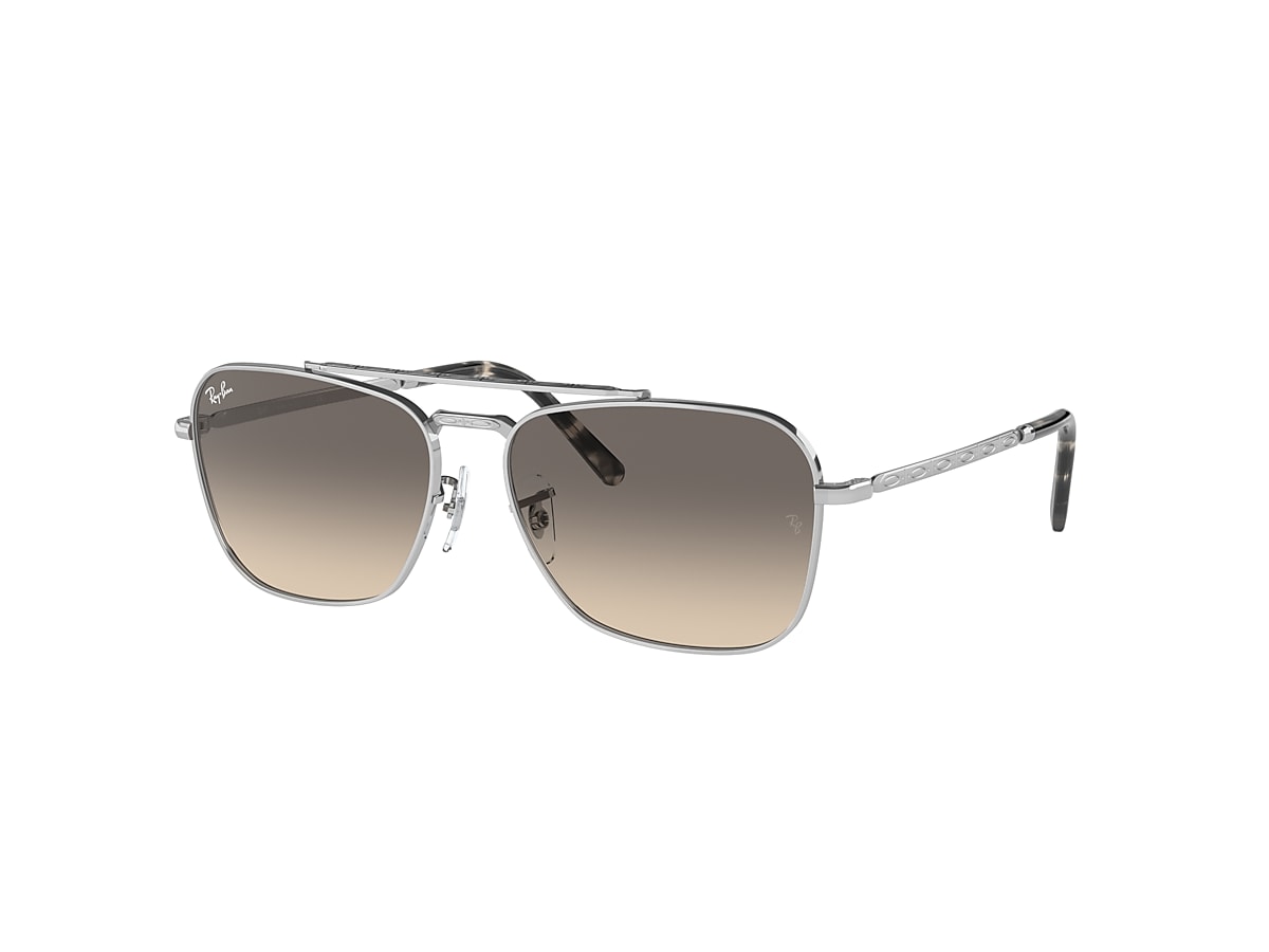 【レイバン公式ストア】 Ray-Ban® NEW CARAVAN サングラス | シルバー X クリアグラディエントグレー - RB3636