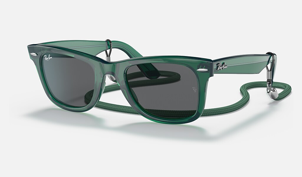 rollen visie Verstrikking Original Wayfarer Colorblock Sunglasses in Transparent Green and Dark Grey  | Ray-Ban®
