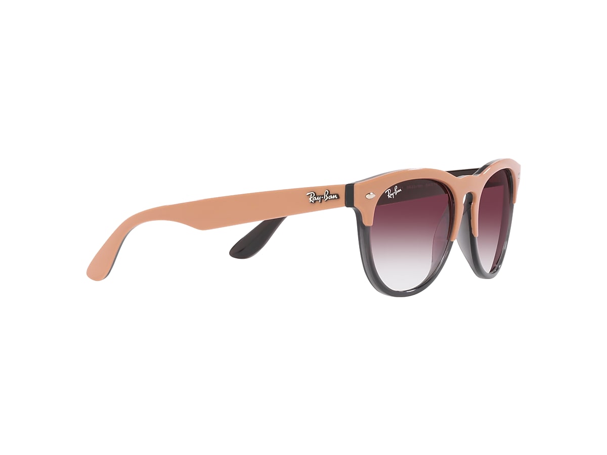 Ray-Ban - Iris - Occhiali da sole Wayfarer beige e grigi da