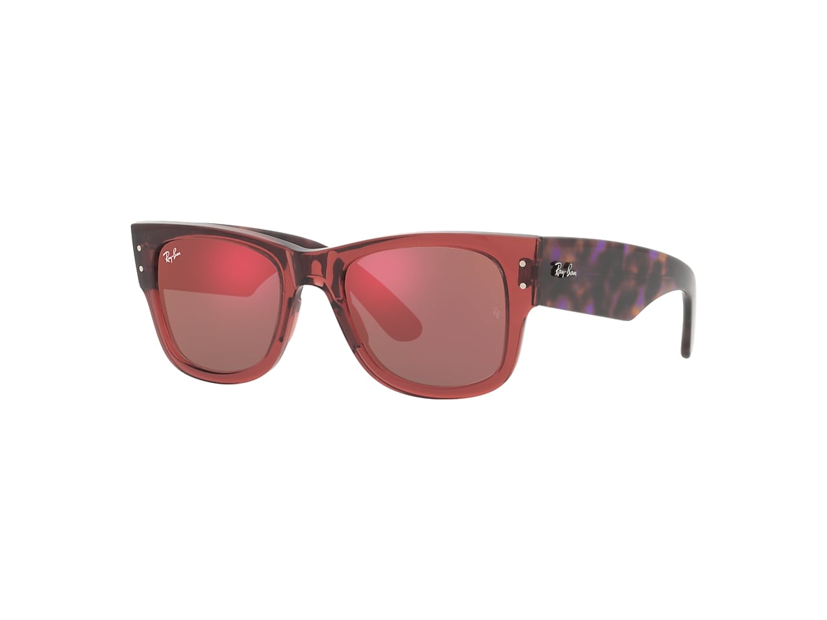 Mega Wayfarer Sunglasses in Transparent Pink and Red | Ray-Ban®