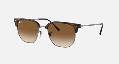 NEW CLUBMASTER Sunglasses in Beige On Gold and Light Brown