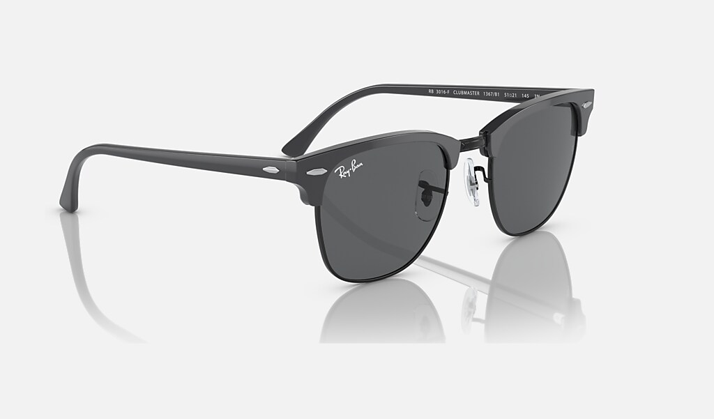 Clubmaster Classic Sunglasses in Grey On Black and Grey | Ray-Ban®