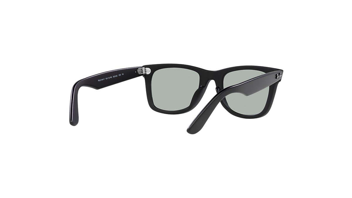 ORIGINAL WAYFARER WASHED LENSES Sunglasses in Black and Light Grey