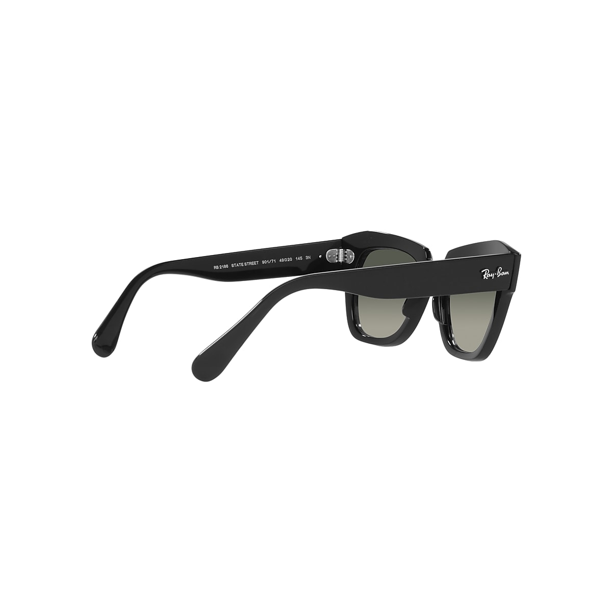 STATE STREET Sunglasses in Black and Grey - RB2186 | Ray-Ban® US