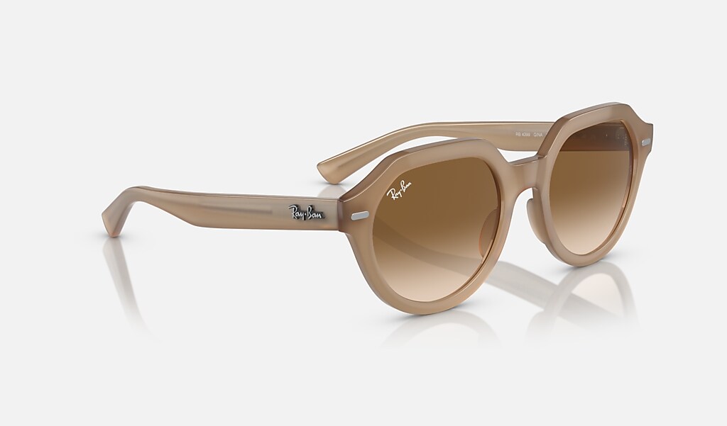 Gina Sunglasses in Turtledove and Brown | Ray-Ban®