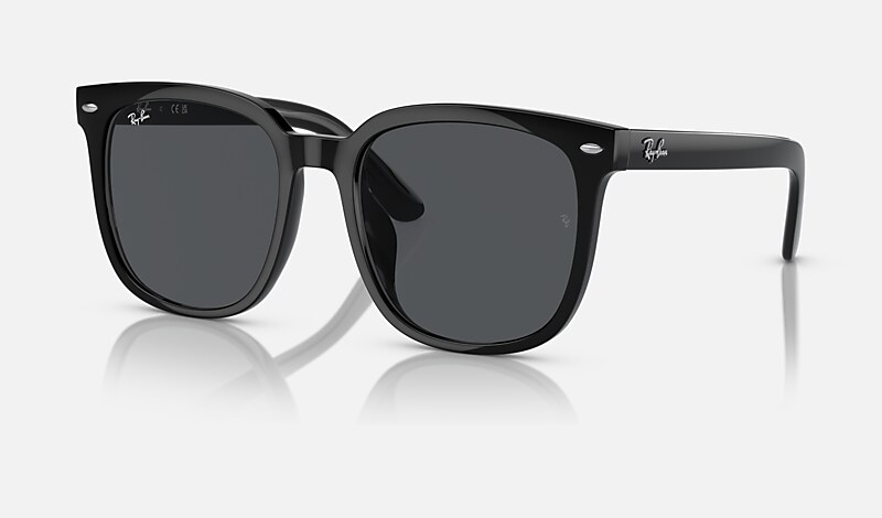 RB4401D Sunglasses in Black and Dark Grey - RB4401D | Ray-Ban® US