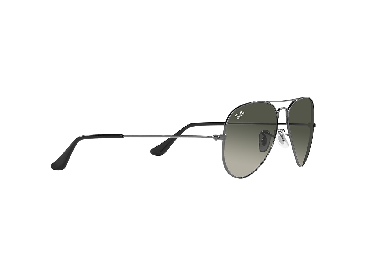 AVIATOR GRADIENT Sunglasses in Gunmetal and Grey - RB3025 | Ray 