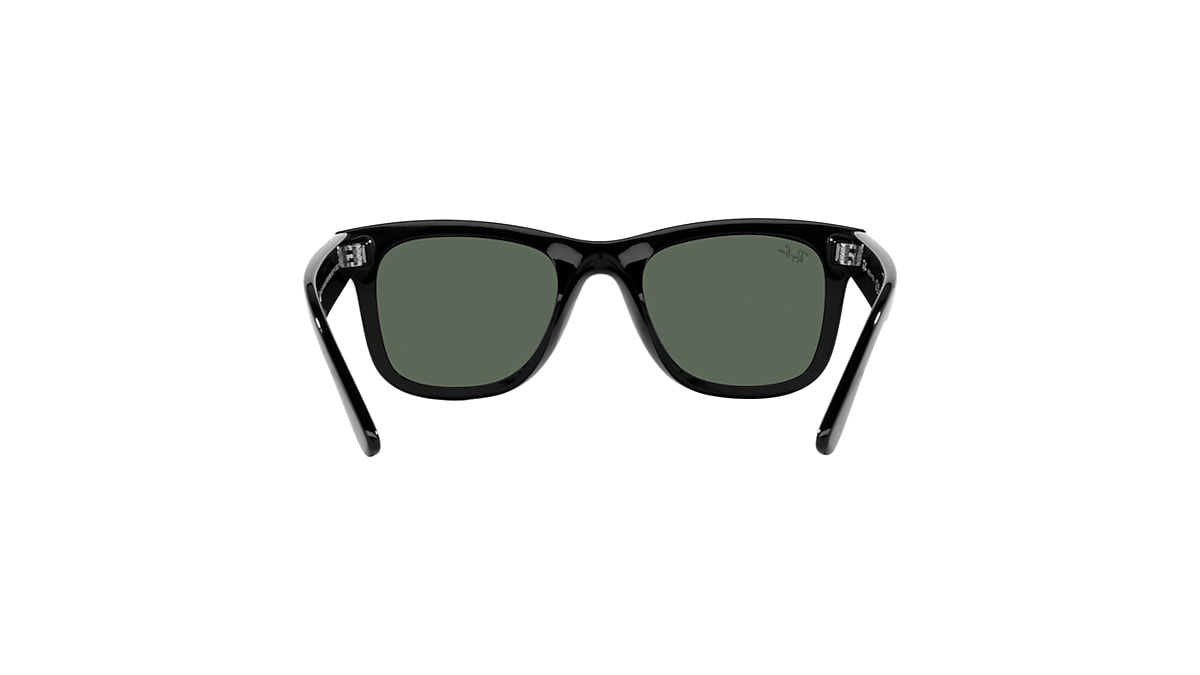 WAYFARER REVERSE Sunglasses in Black and Green - RBR0502S | Ray