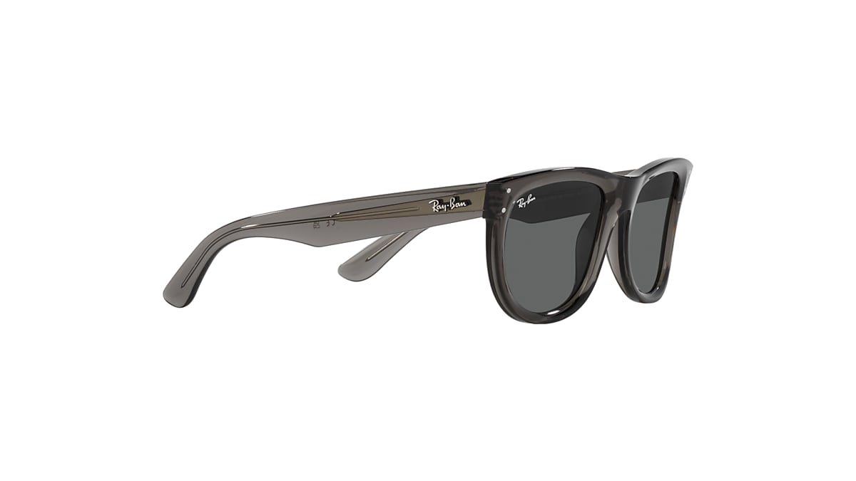 Grey wayfarer outlet sunglasses